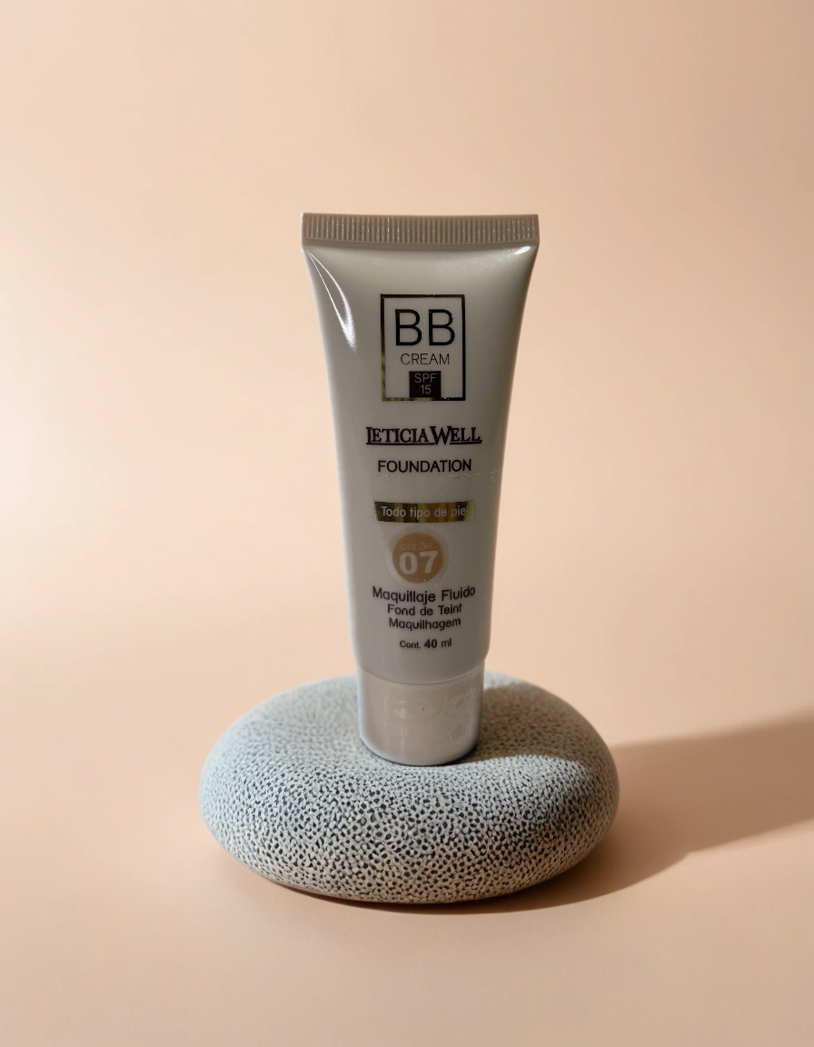 BB Cream – Fond de Teint Hydratant SPF15 (40ml)