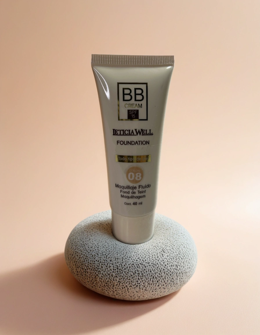 BB Cream – Fond de Teint Hydratant SPF15 (40ml)